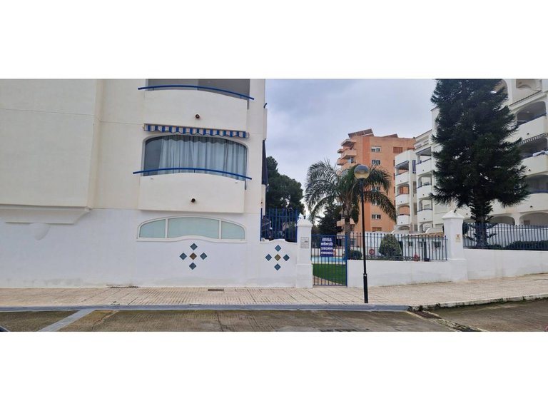 Apartment  for sale in Benalmádena, Malaga 46