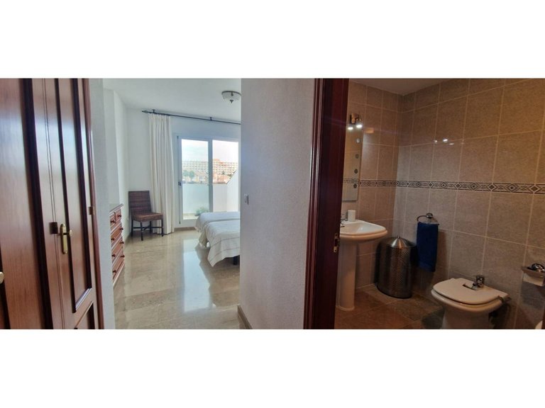 Apartment  for sale in Benalmádena, Malaga 10