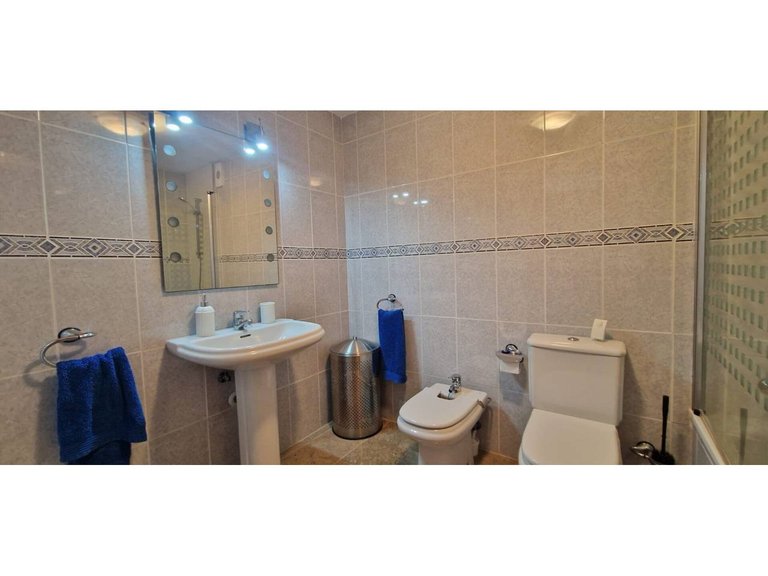 Apartment  for sale in Benalmádena, Malaga 26
