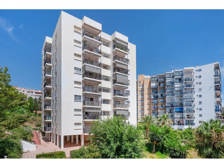 Apartment  for sale in Benalmádena, Malaga 3