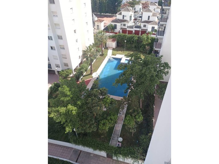 Apartment  for sale in Benalmádena, Malaga 32