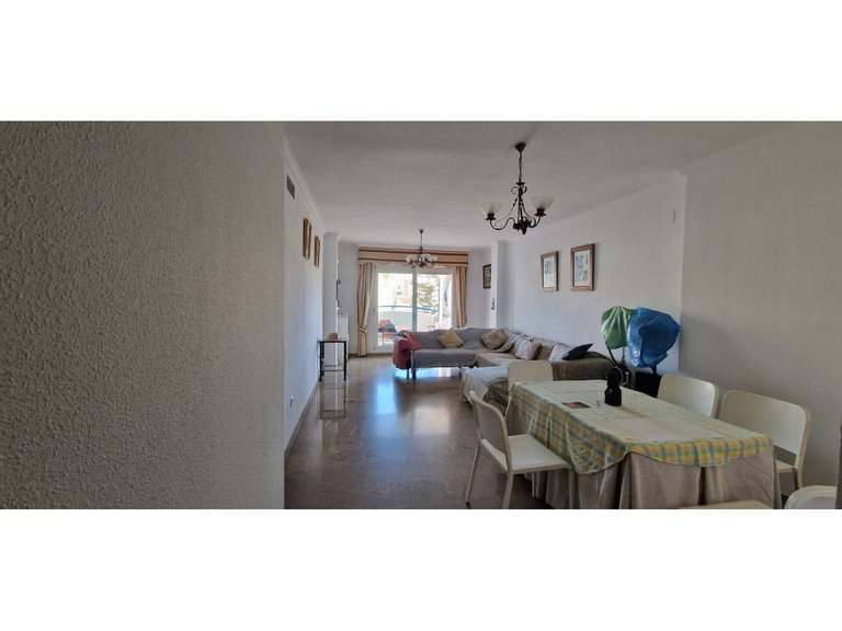 Apartment  for sale in Benalmádena, Malaga 18