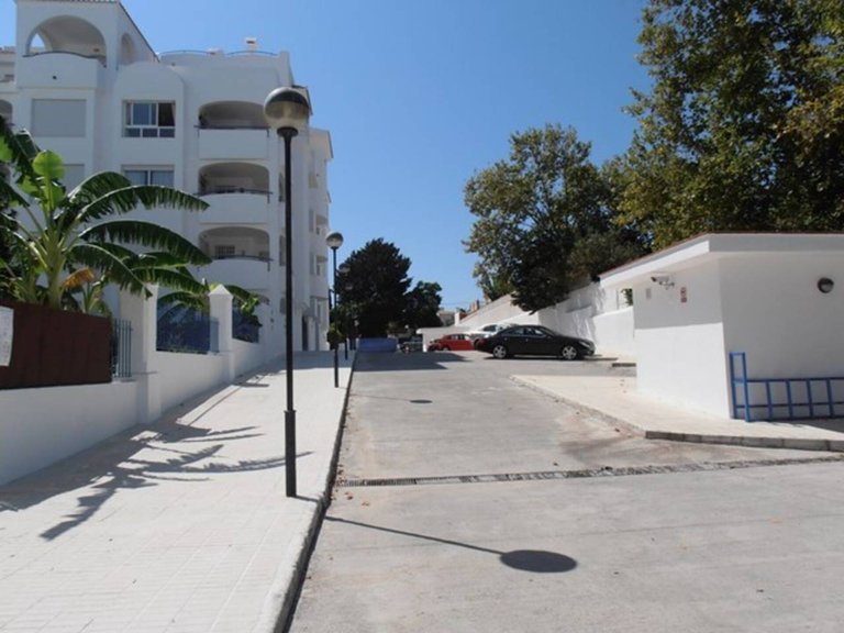 Apartment  for sale in Benalmádena, Malaga 41