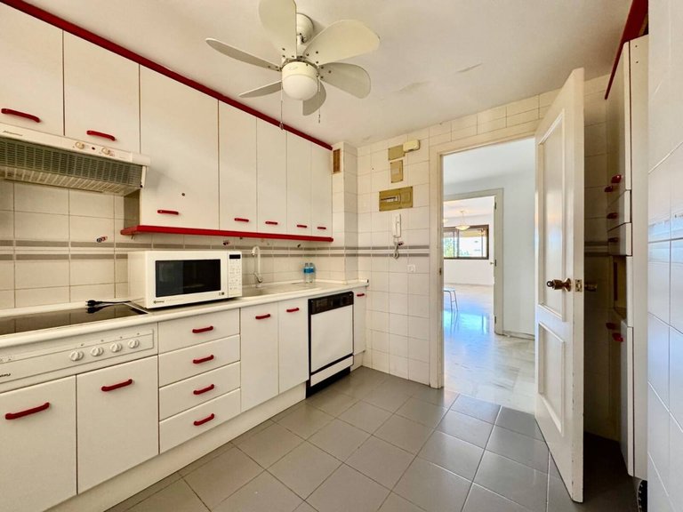 Apartment  for sale in Torremolinos, Malaga 10