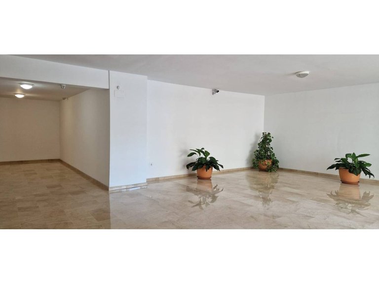 Apartment  for sale in Benalmádena, Malaga 18