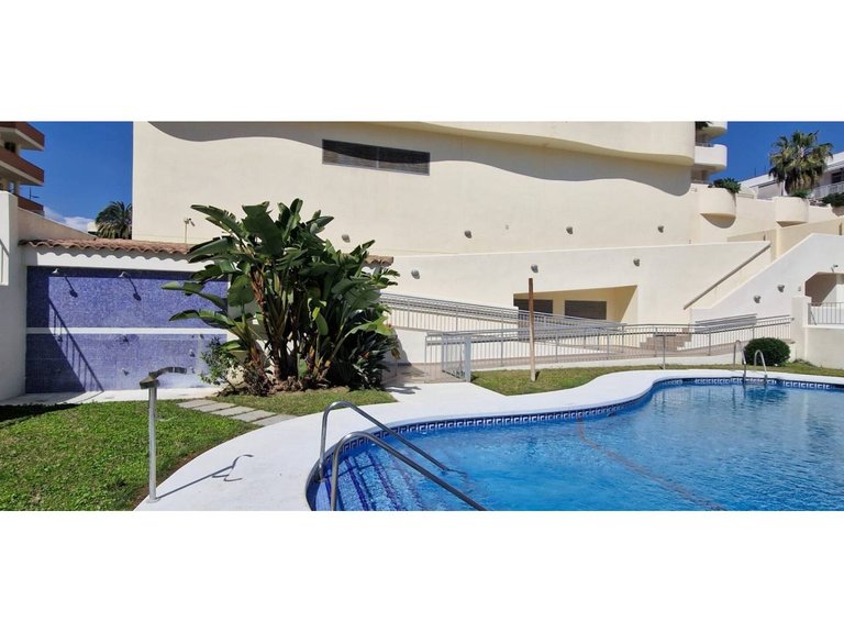 Apartment  for sale in Benalmádena, Malaga 17