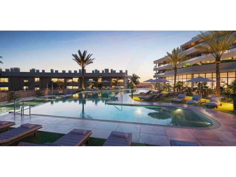 Apartment  for sale in Fuengirola, Malaga 4