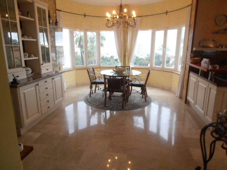 Villa  for sale in Benalmádena, Malaga 2