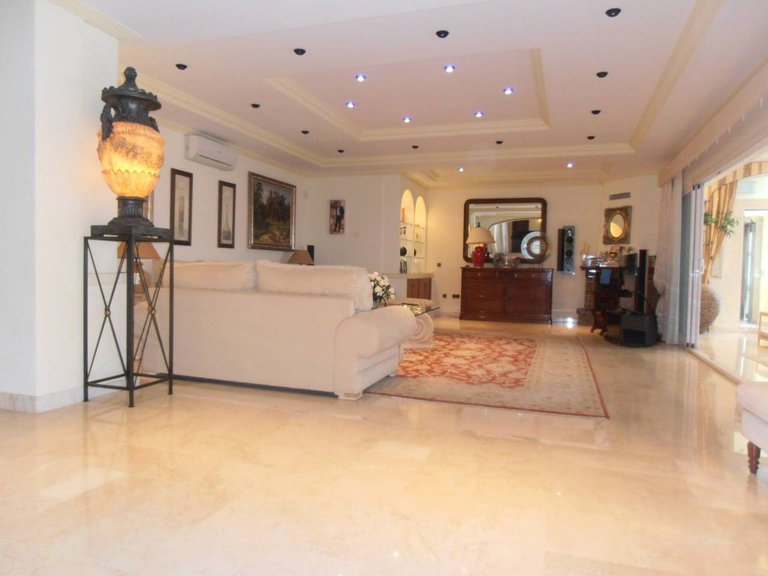 Villa  for sale in Benalmádena, Malaga 4