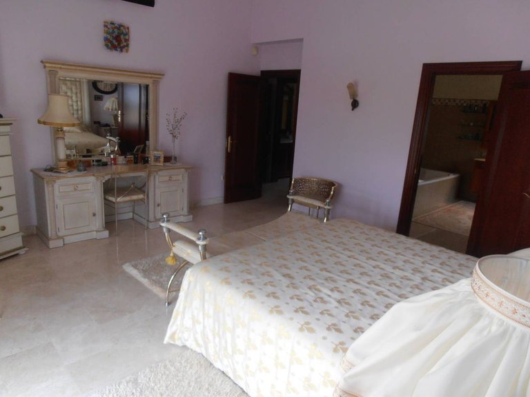 Villa  for sale in Benalmádena, Malaga 37
