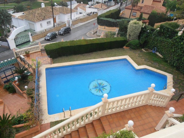 Villa  for sale in Benalmádena, Malaga 1