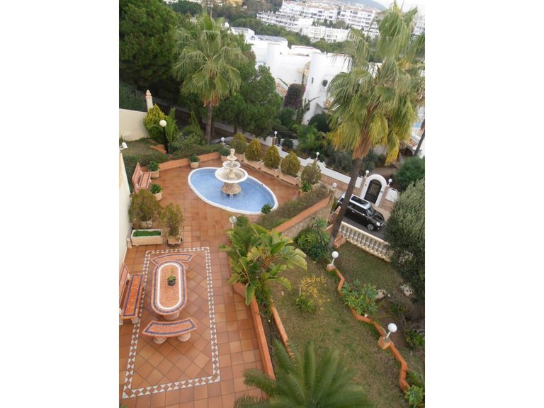 Villa  for sale in Benalmádena, Malaga 52