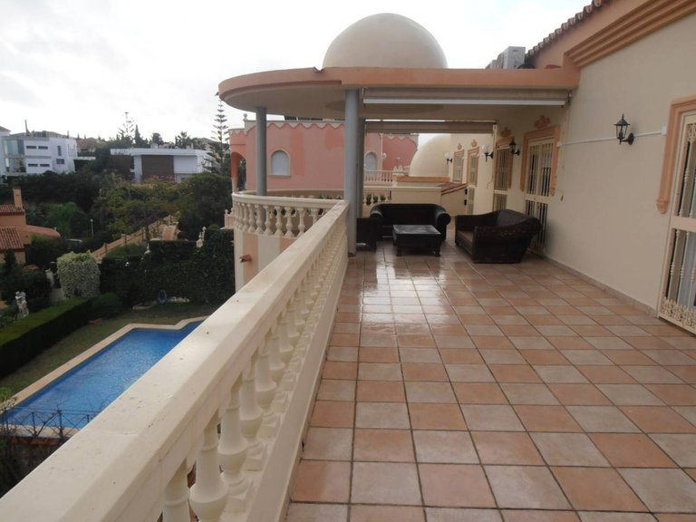 Villa  for sale in Benalmádena, Malaga 54