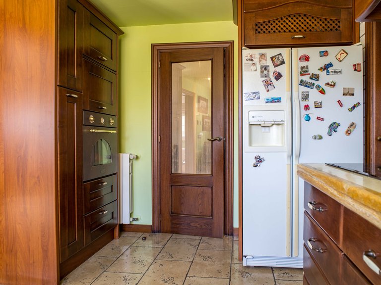 Villa for Sale in Elda, Alicante 30