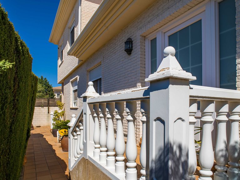Villa for Sale in Elda, Alicante 16