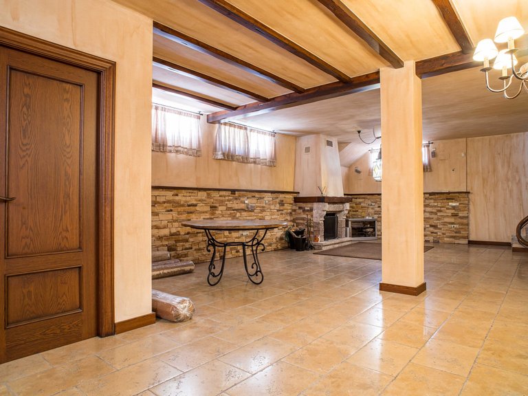Villa for Sale in Elda, Alicante 44