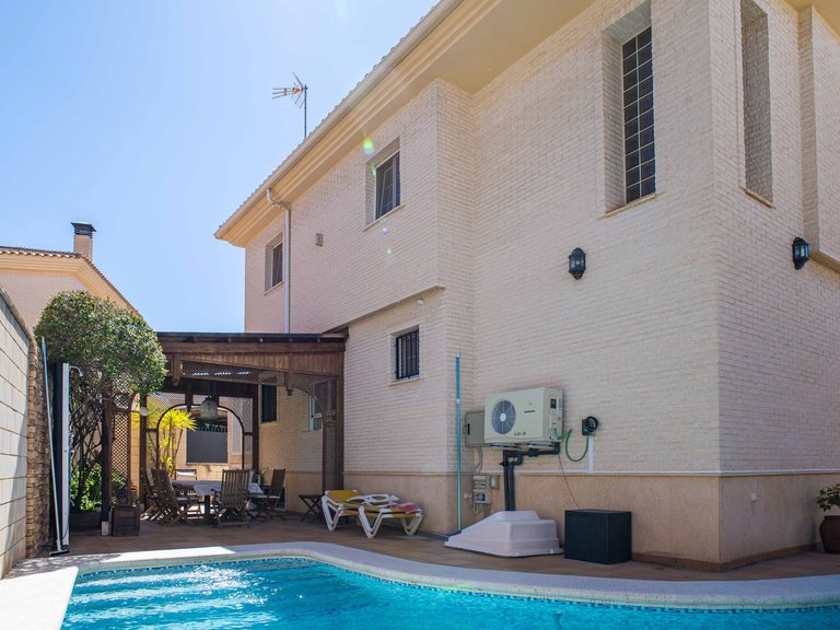 Villa for Sale in Elda, Alicante 6