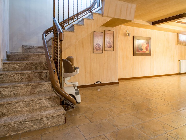 Villa for Sale in Elda, Alicante 39