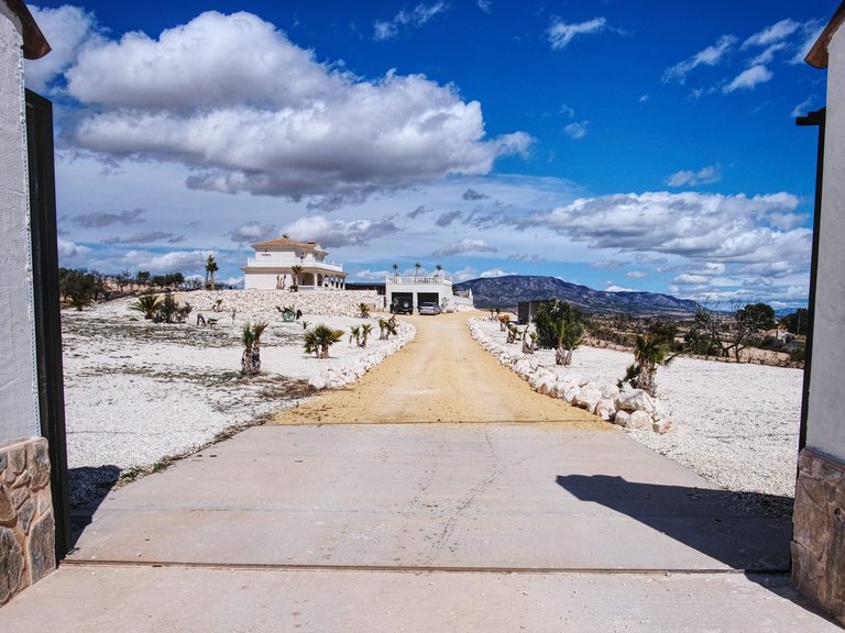 Villa for Sale in Pinoso, Alicante 9