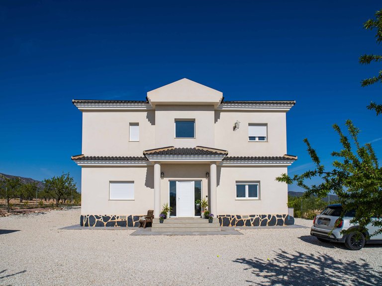Villa for Sale in Lel, Alicante 5