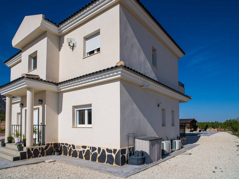 Villa for Sale in Lel, Alicante 9