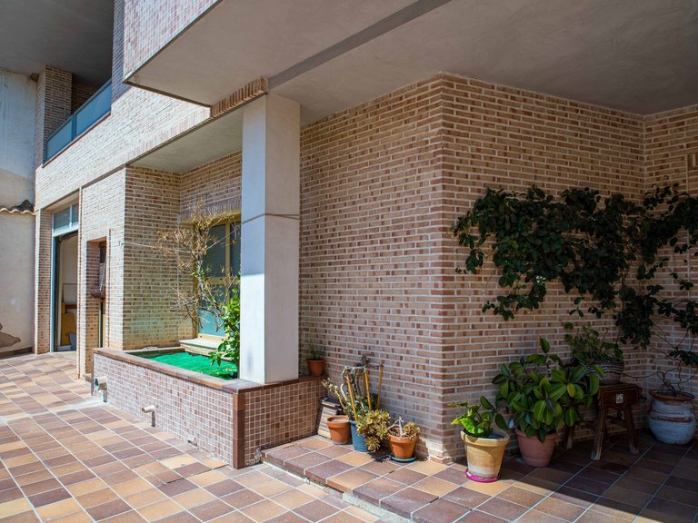 Villa for Sale in Pinoso, Alicante 1