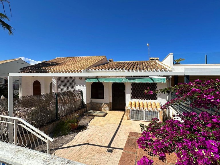 Town House for Sale in Costa Blanca Orihuela Costa, Alicante 1