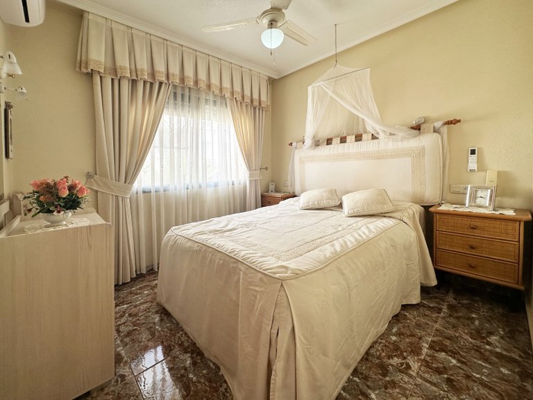 Town House for Sale in Costa Blanca Orihuela Costa, Alicante 32