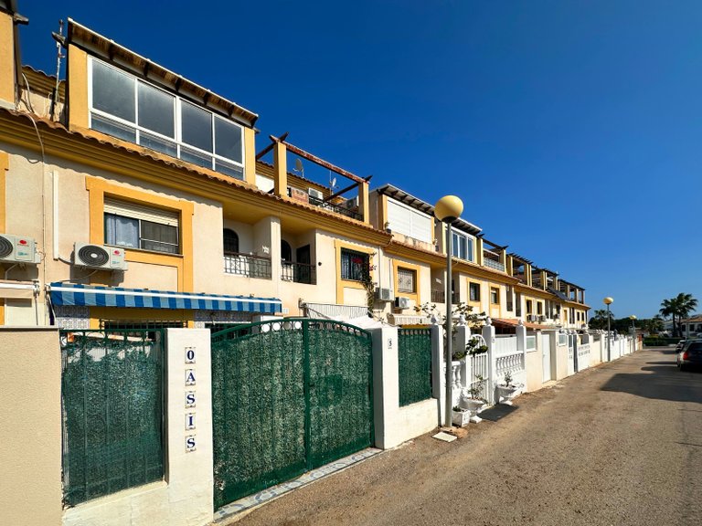 Town House for Sale in Costa Blanca Orihuela Costa, Alicante 2