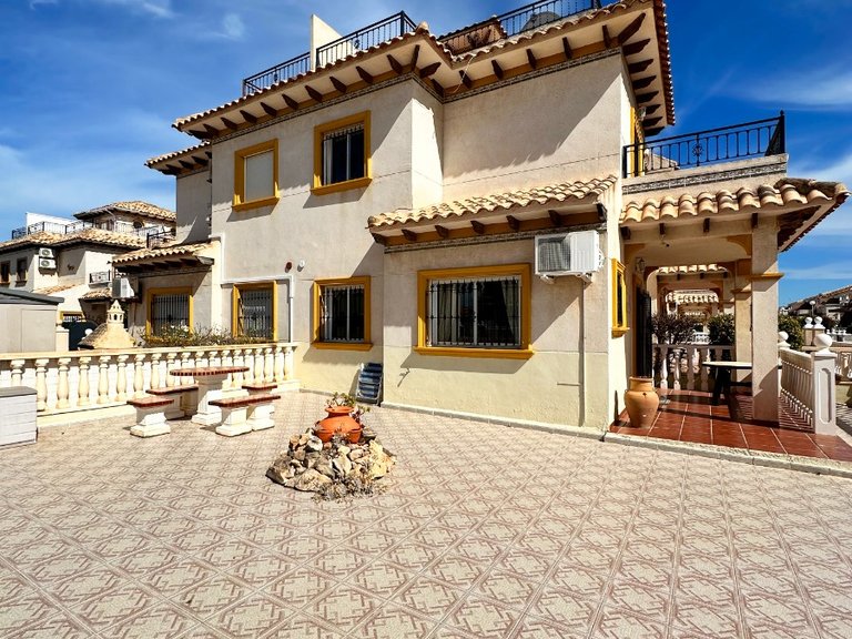 Town House for Sale in Orihuela Costa, Alicante 34
