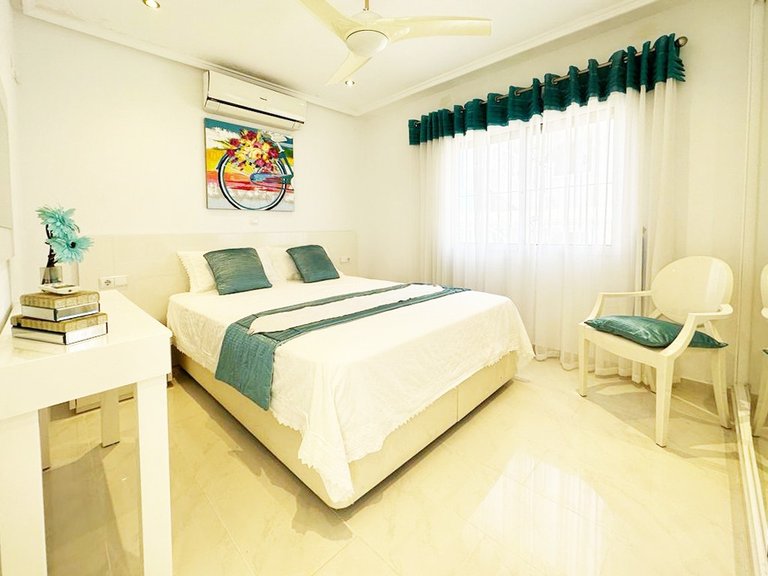 Villa for Sale in San Miguel De Salinas, Alicante 19