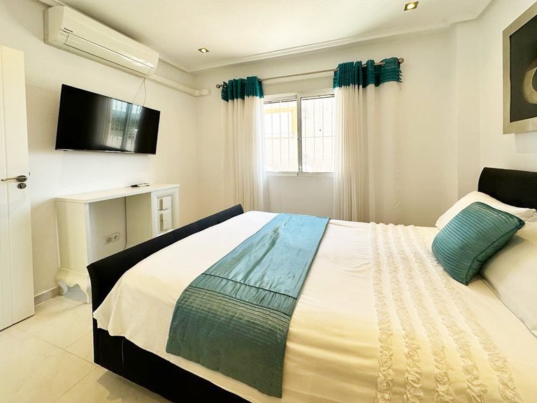 Villa for Sale in San Miguel De Salinas, Alicante 8