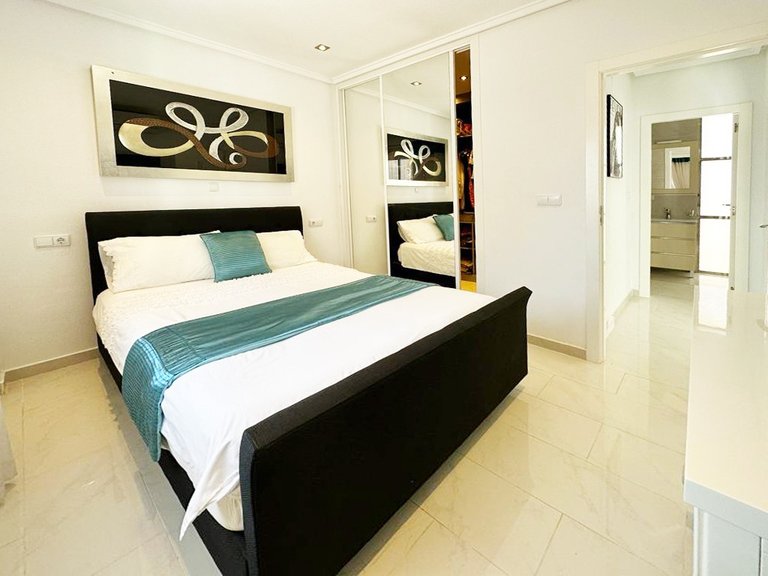 Villa for Sale in San Miguel De Salinas, Alicante 10