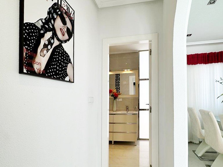 Villa for Sale in San Miguel De Salinas, Alicante 11