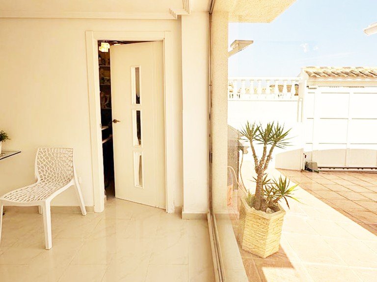 Villa for Sale in San Miguel De Salinas, Alicante 41