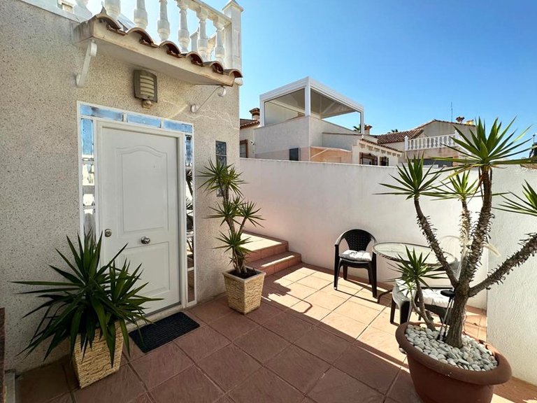 Villa for Sale in San Miguel De Salinas, Alicante 39