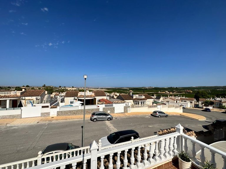Villa for Sale in San Miguel De Salinas, Alicante 32