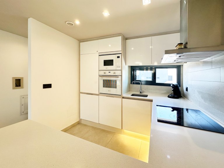 Penthouse for Sale in Guardamar Del Segura, Alicante 8