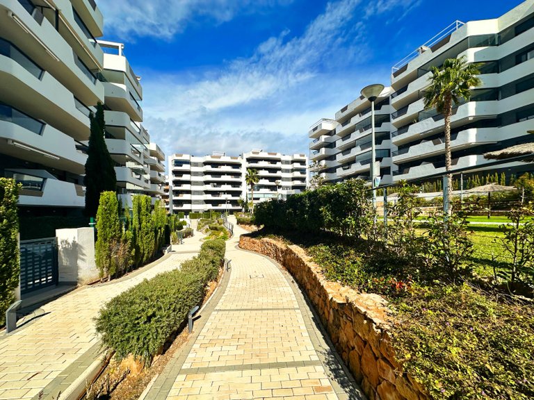 Apartment for Sale in Santa Pola, Alicante 31