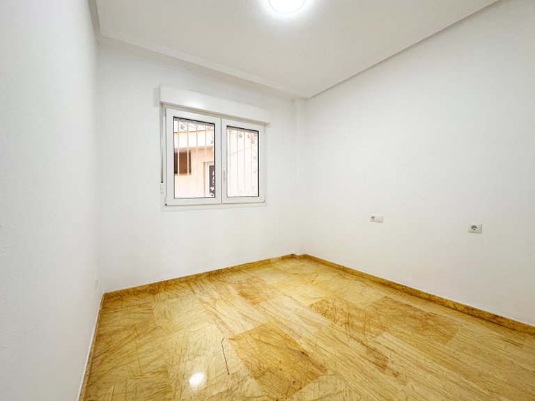 Apartment for Sale in Costa Blanca Orihuela Costa, Alicante 28