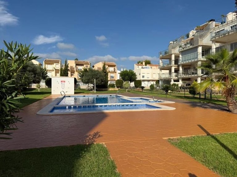 Apartment for Sale in Villamartin, Alicante 19