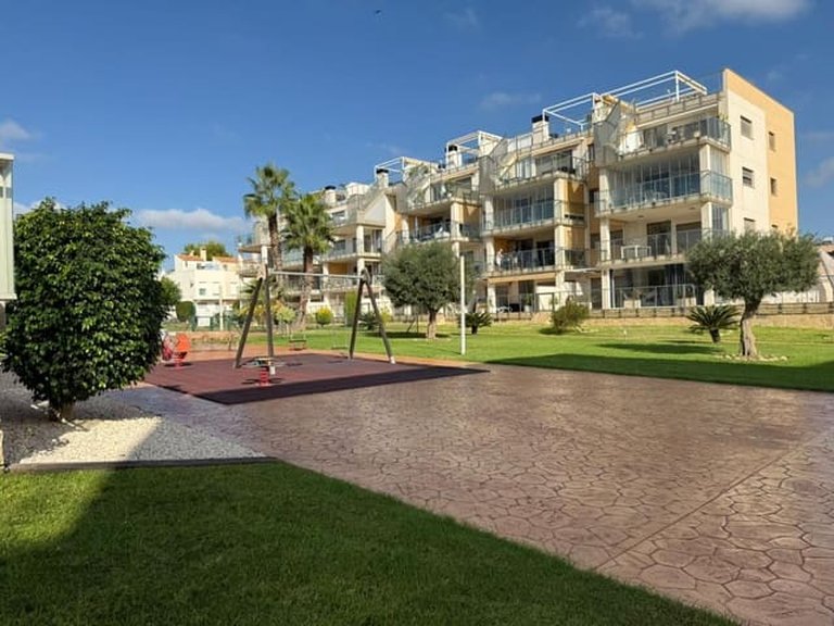 Apartment for Sale in Villamartin, Alicante 22