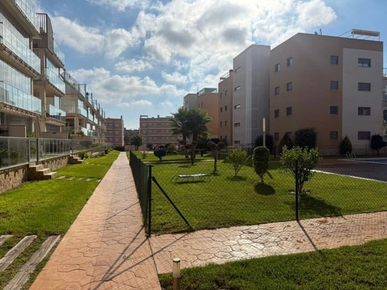 Apartment for Sale in Villamartin, Alicante 27