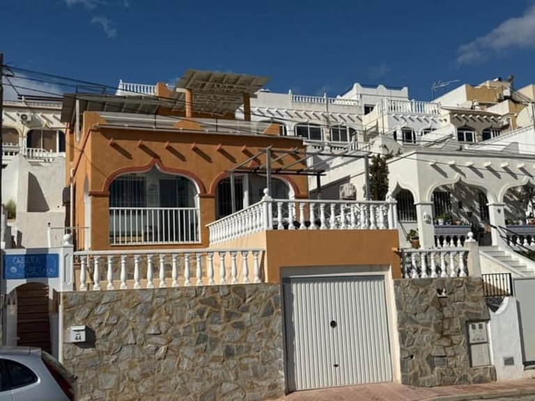 Villa for Sale in San Miguel De Salinas, Alicante 1