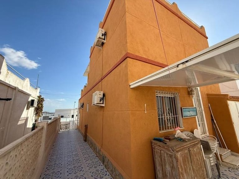 Villa for Sale in San Miguel De Salinas, Alicante 6