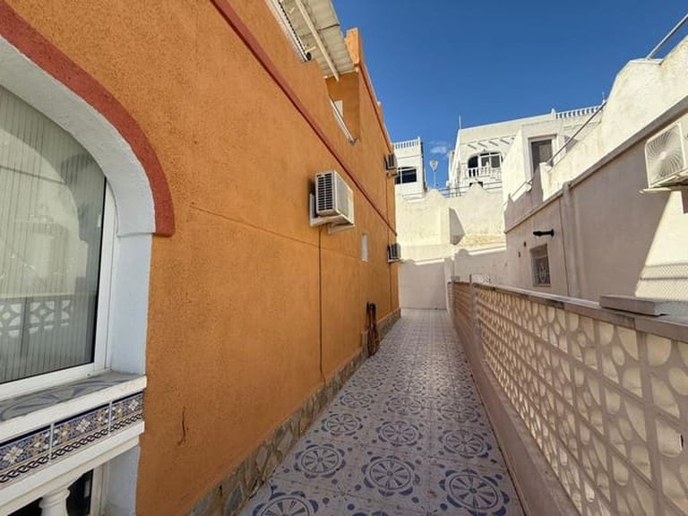 Villa for Sale in San Miguel De Salinas, Alicante 7