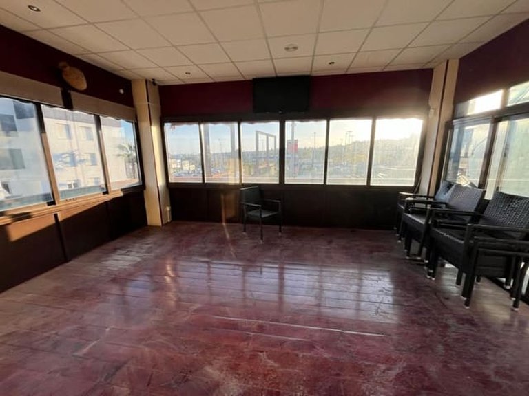 Commercial for Sale in Villamartin, Alicante 4