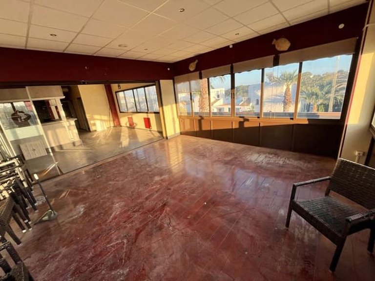 Commercial for Sale in Villamartin, Alicante 7