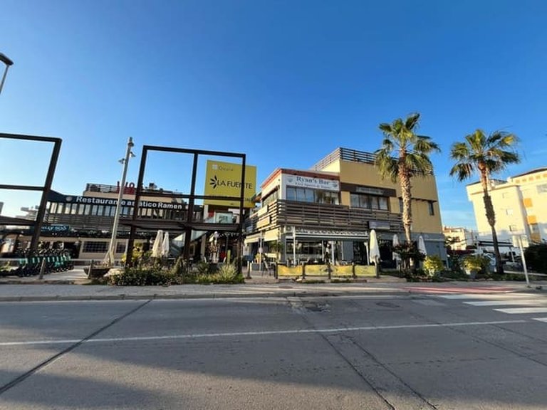 Commercial for Sale in Villamartin, Alicante 14