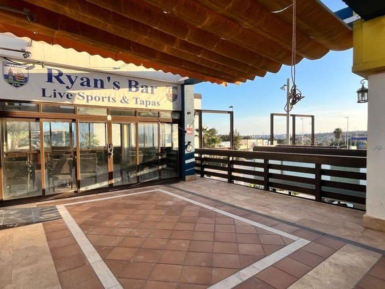 Commercial for Sale in Villamartin, Alicante 17